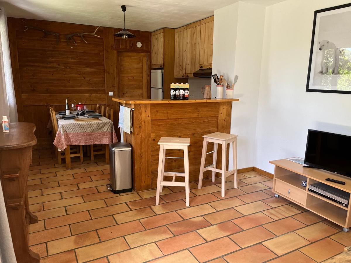 Appartement Rez De Jardin, 2 Chambres/ 4 Personnes, Garage. Briançon Exterior foto